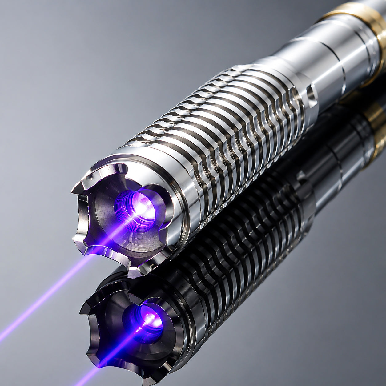 HG-990-IRON MADE BURNING LASER POINTER.