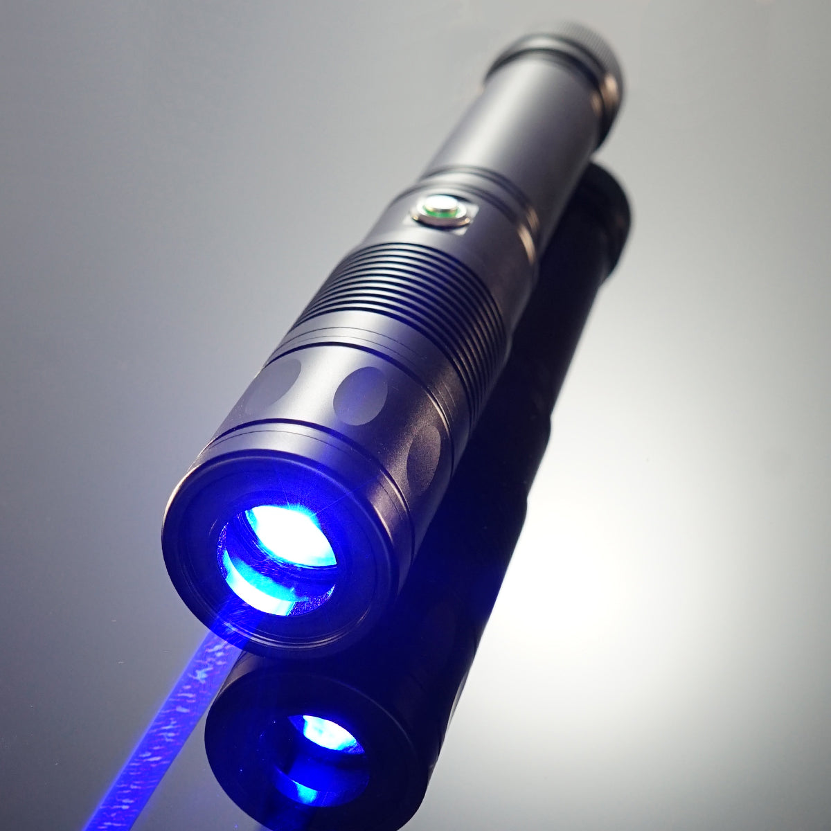 HG-A690-15000mW-HIGH-POWERED LASER POINTER