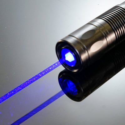 HG-A690-15000mW-HIGH-POWERED LASER POINTER