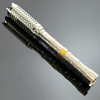 HG-990-IRON MADE BURNING LASER POINTER.