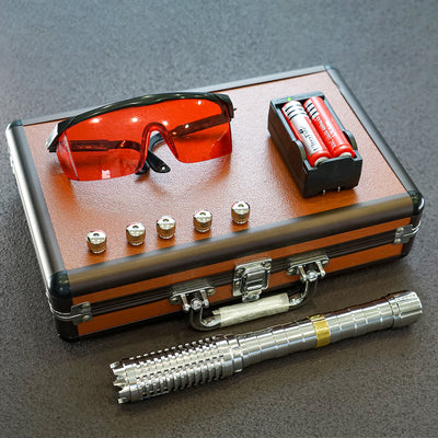 HG-990-IRON MADE BURNING LASER POINTER.