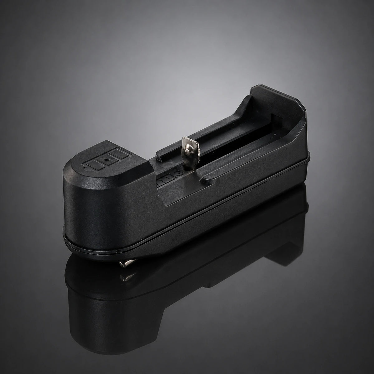HG-18650 EU Plug Battery Charger - battery slot front view