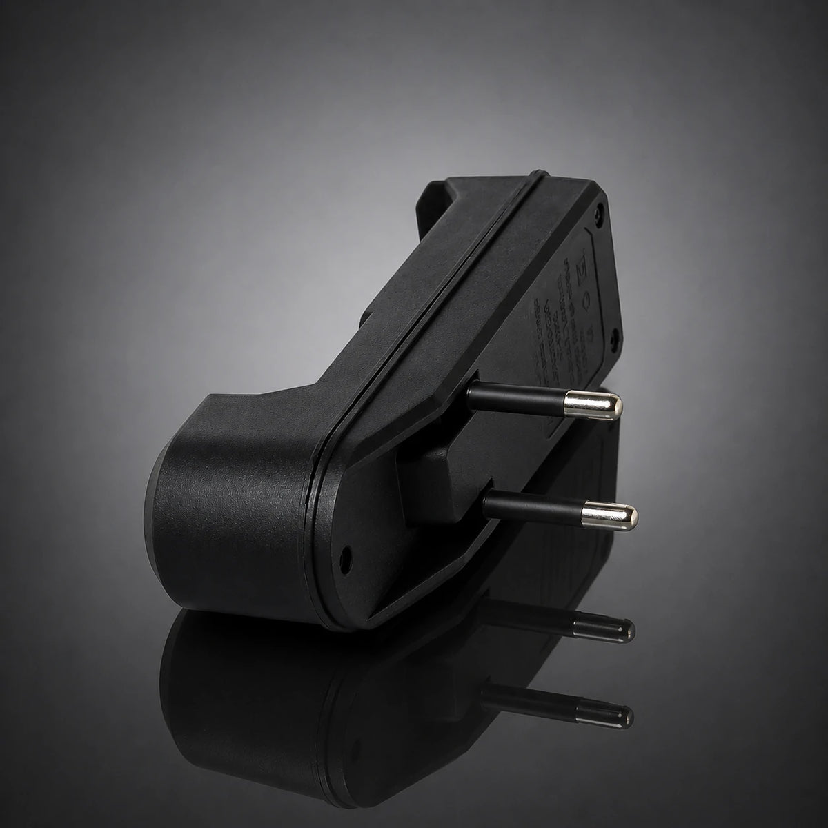HG-18650 EU Plug Battery Charger - eu plug angle view