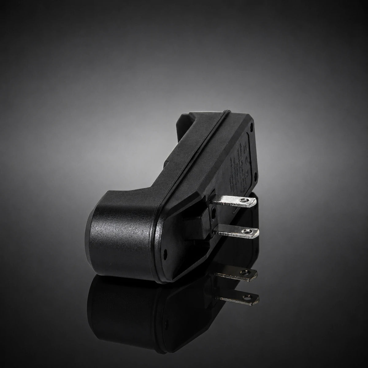 HG-18650 US Plug Battery Charger - us plug side view