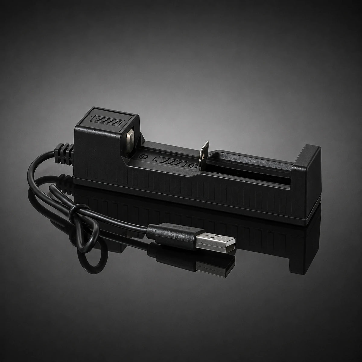 HG-18650 USB Battery Charger - usb cable front view