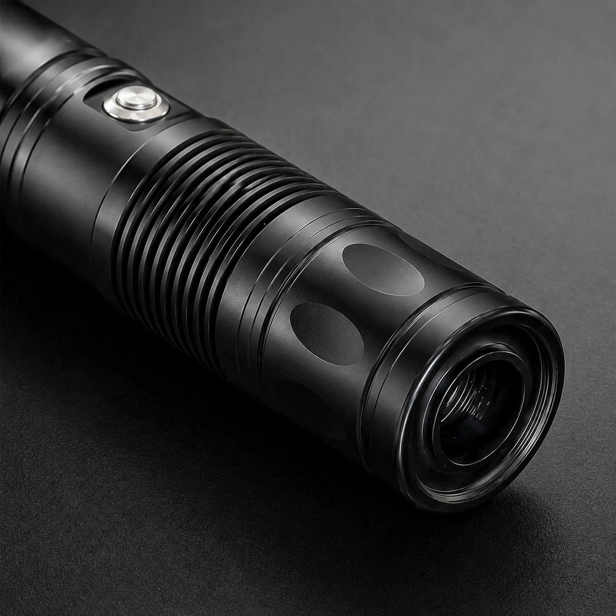 HG-A690 15000mW high-powered laser pointer front aperture detail